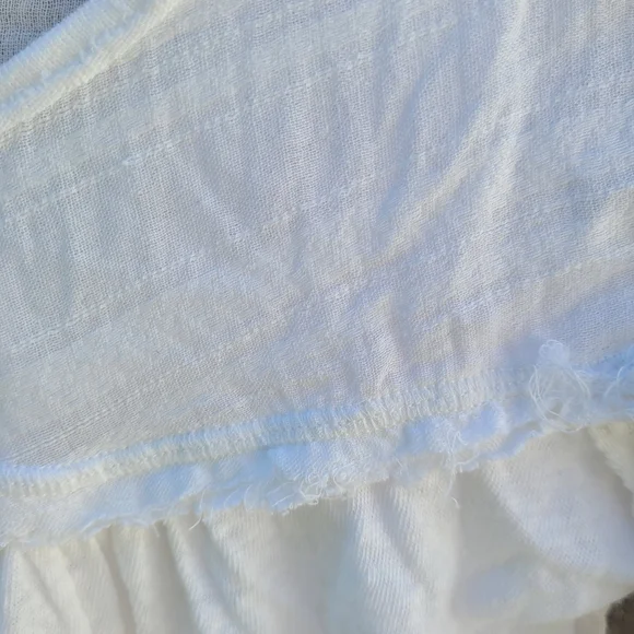 BRAND NEW! We The Free White Buttoned Relaxed Blouse - Picture 7 of 10